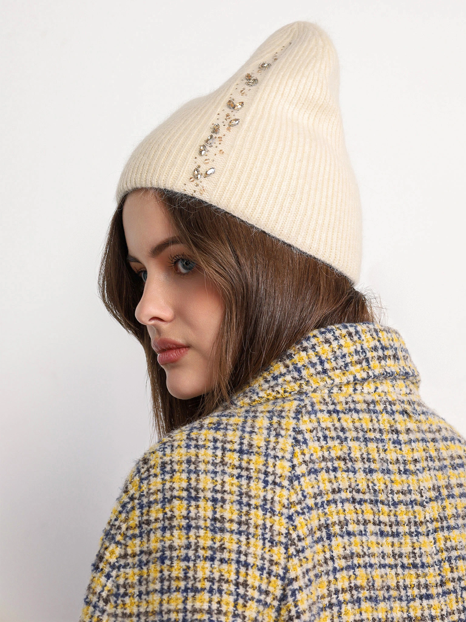 Шапка-бини двойная со стразами в ассортименте